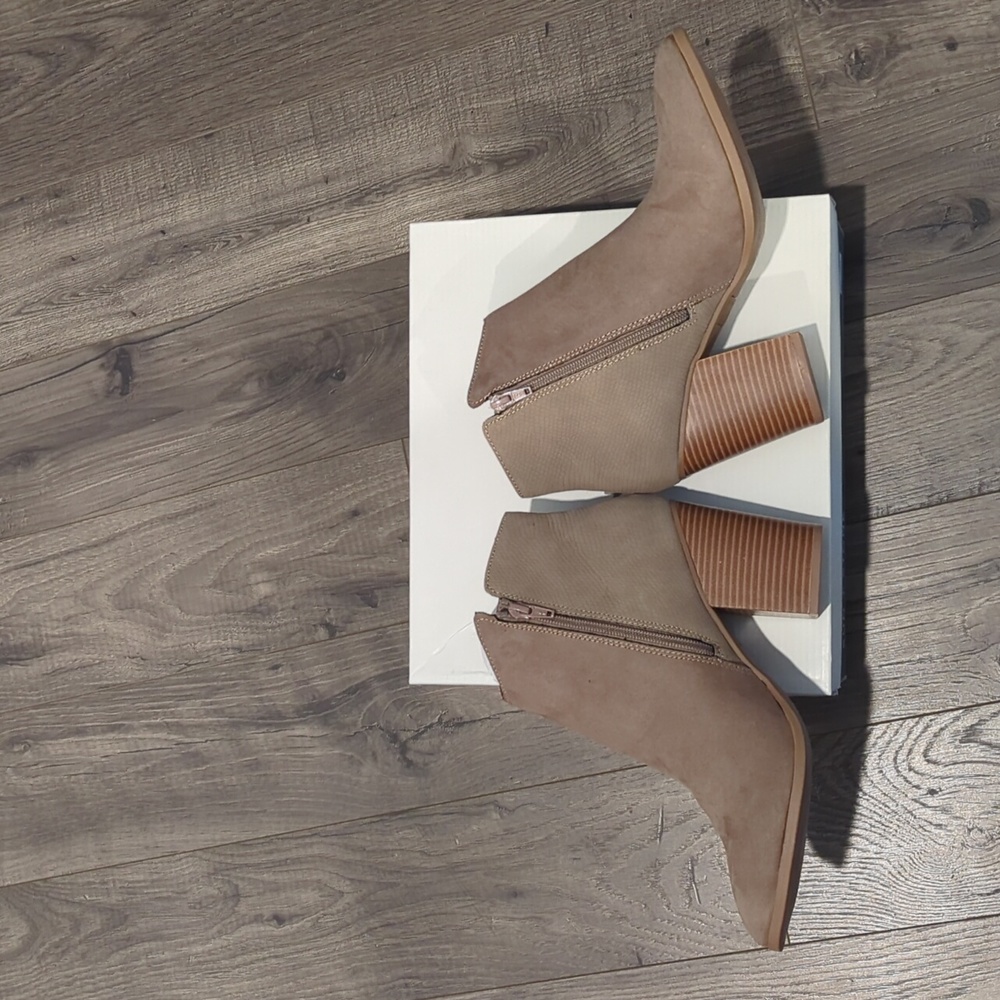 SUN and Stone Boots Suede Heeled Zipper Closure GRACEYYF Design - Picture 3 of 8